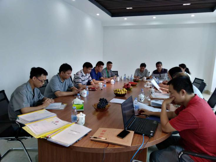 The expert team came to the production workshop of JingGong for a rigorous review