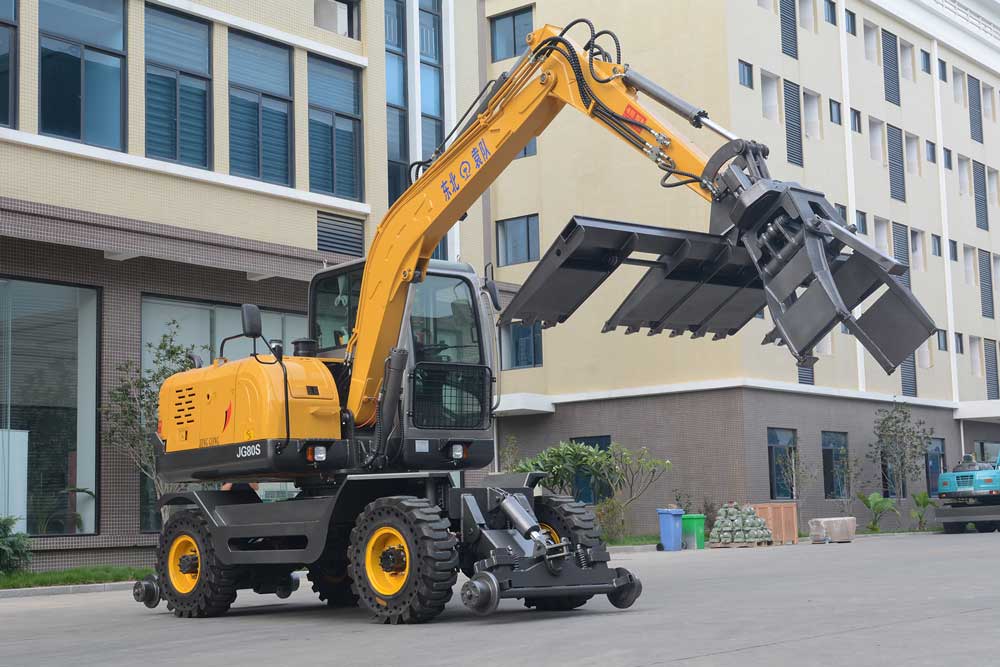 China Jing Gong crawler excavator with railway sleeper changer 