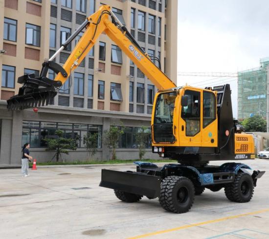 Cinco mil doscientos uno