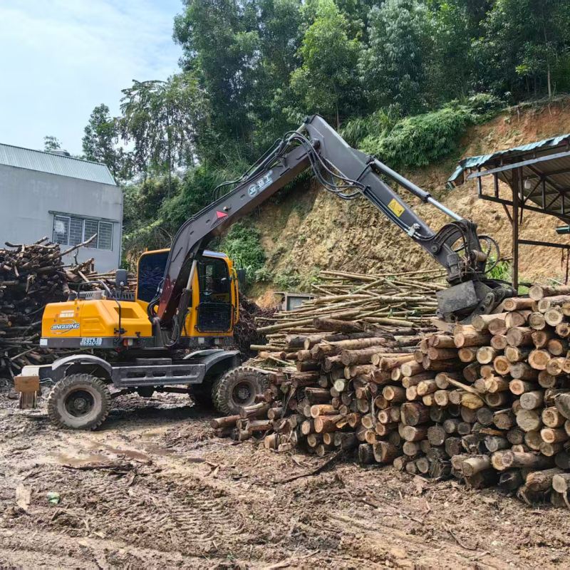JG95Z wheel-type wood grabper efficient operation scene, tropical forest farm shows excellent performance