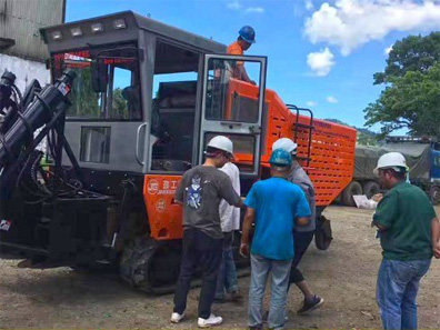 JingGong 4GL-1 cosechadora de caña de azúcar recibido los elogios de los Filipinos clientes